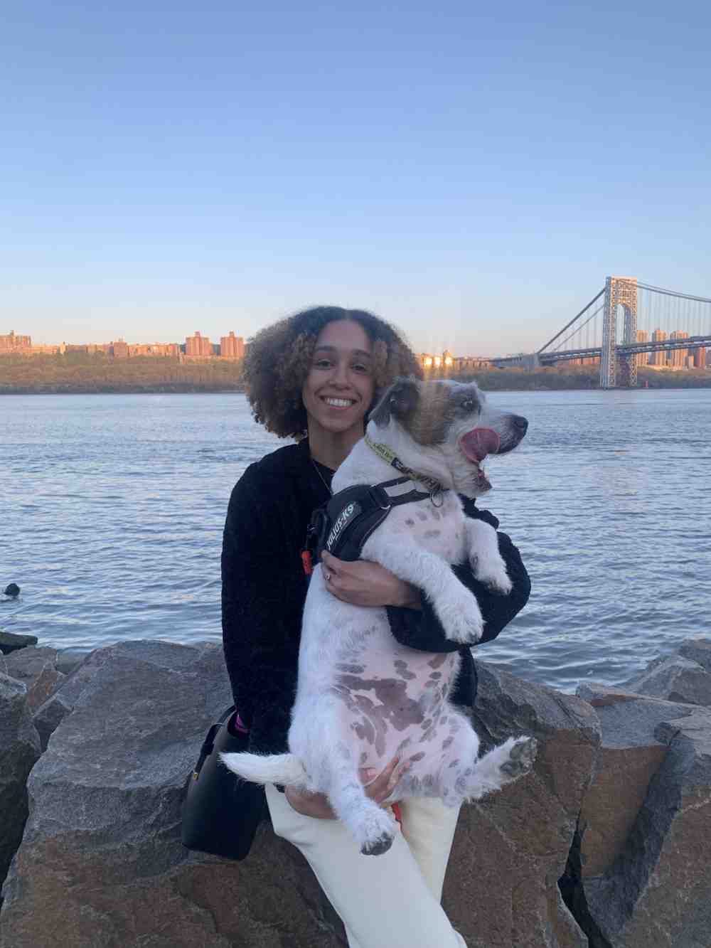 Daeshia J. - Dog Groomer in Hudson